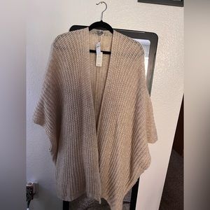 Beige knit shawl from Aerie. Never worn with the tags still